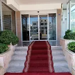 Grand See Day Hotel *