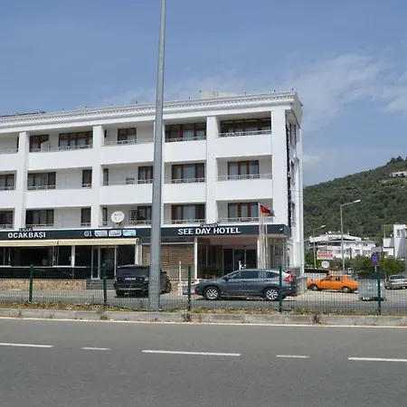 Grand See Day 酒店 *